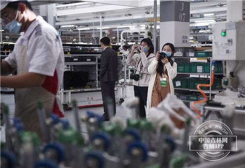 紅旗工廠總裝車(chē)間 國(guó)內(nèi)首個(gè)全無(wú)人配送車(chē)間的誕生